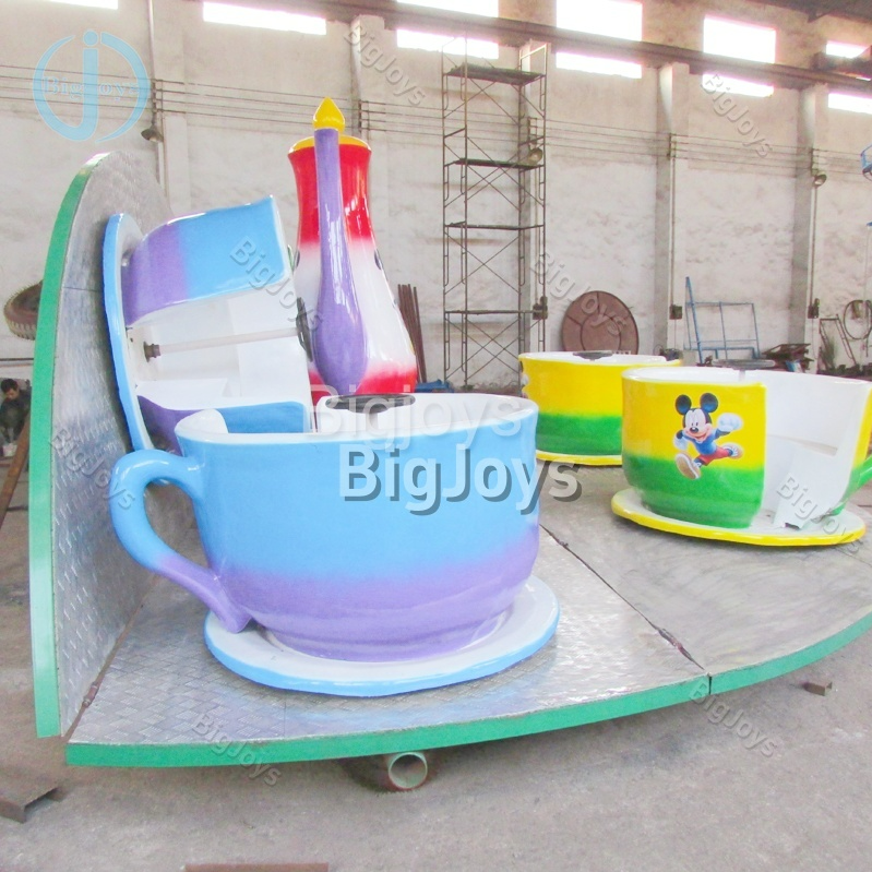 Coffe Cup with Trailer