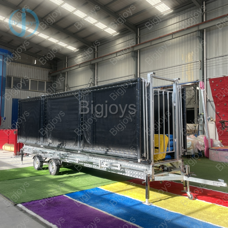 6 in 1Trampoline Park With Trailer